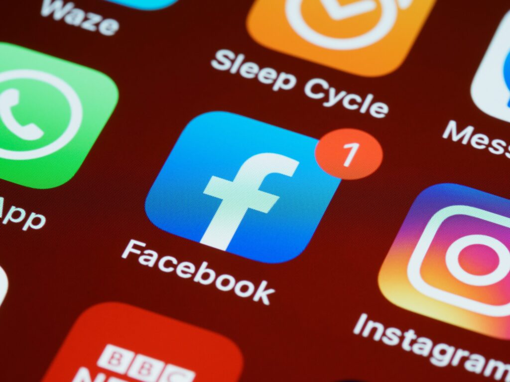 Facebook Business Page Admins: How to Prepare for iOS 14